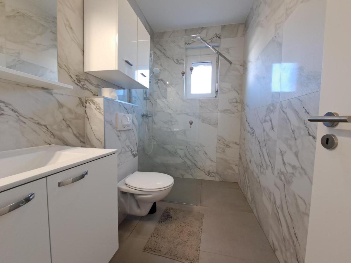 Holiday Apartman Kaštela Εξωτερικό φωτογραφία