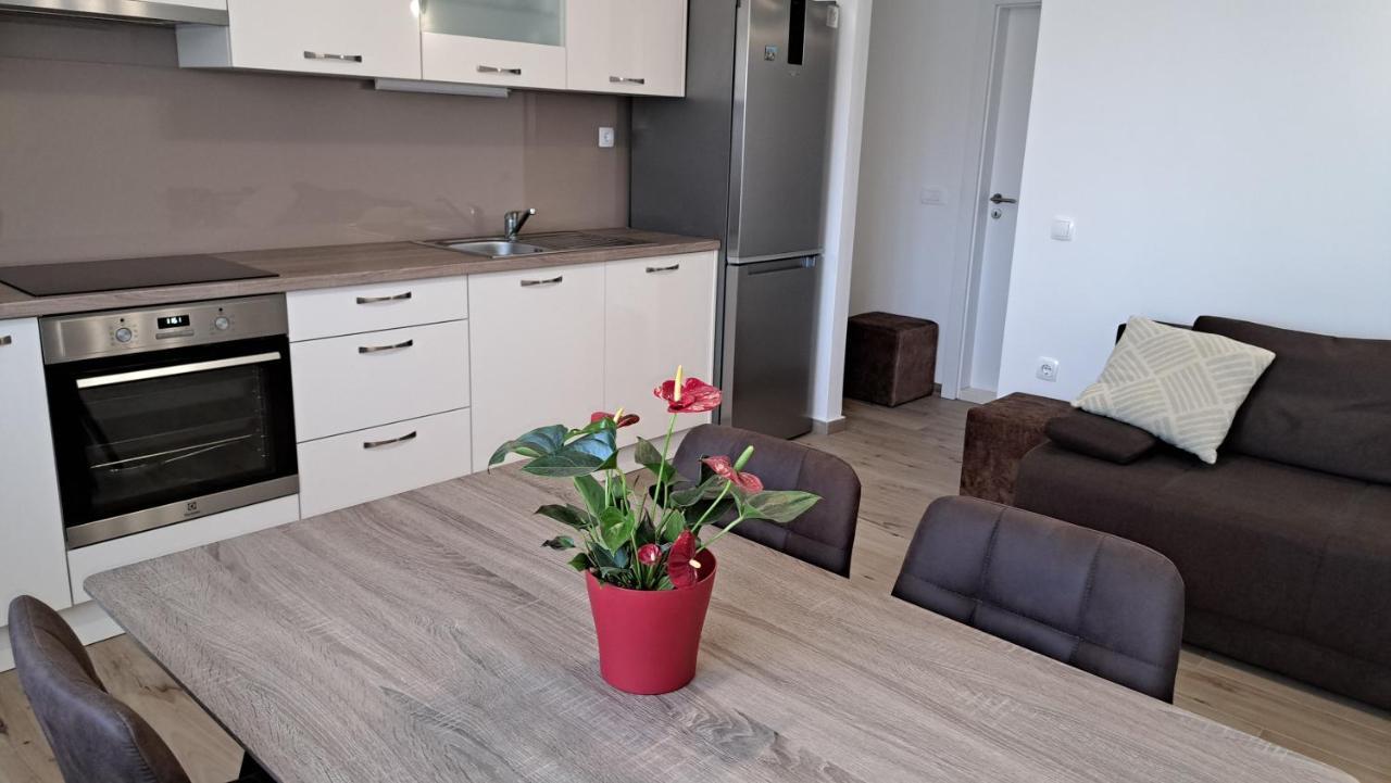 Holiday Apartman Kaštela Εξωτερικό φωτογραφία