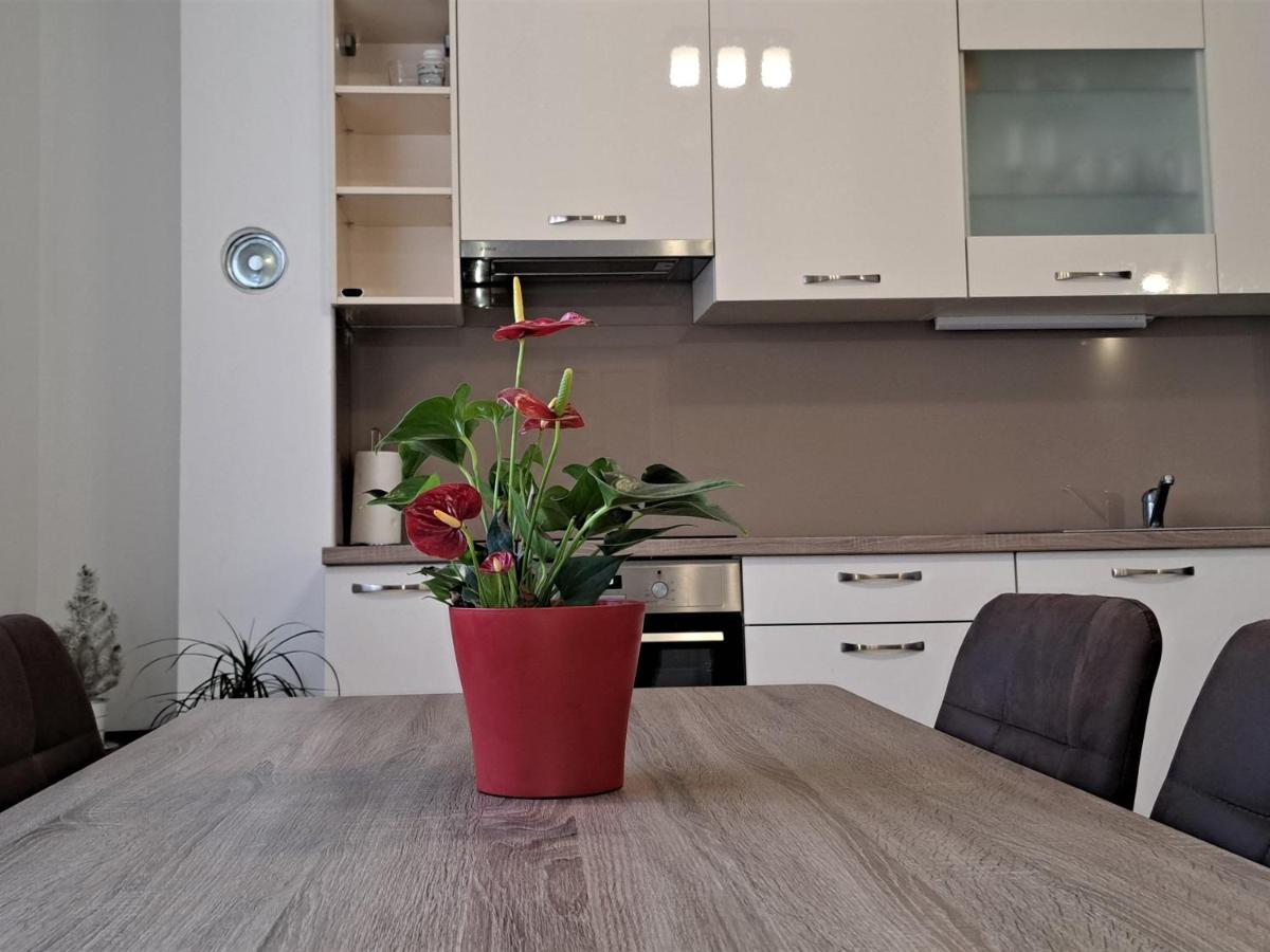 Holiday Apartman Kaštela Εξωτερικό φωτογραφία