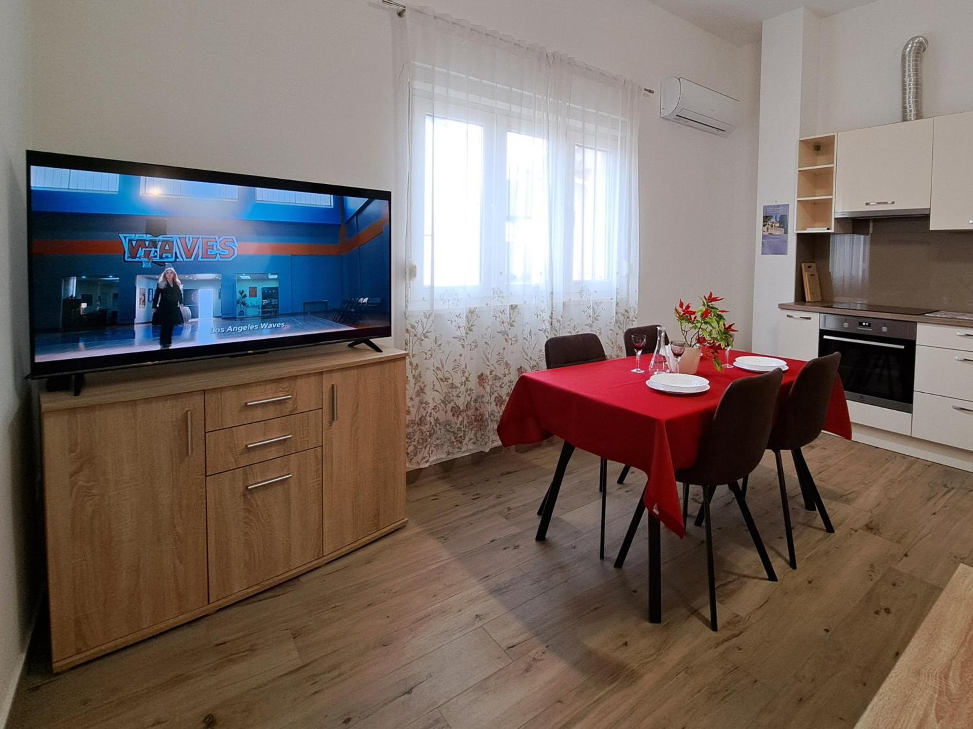 Holiday Apartman Kaštela Εξωτερικό φωτογραφία