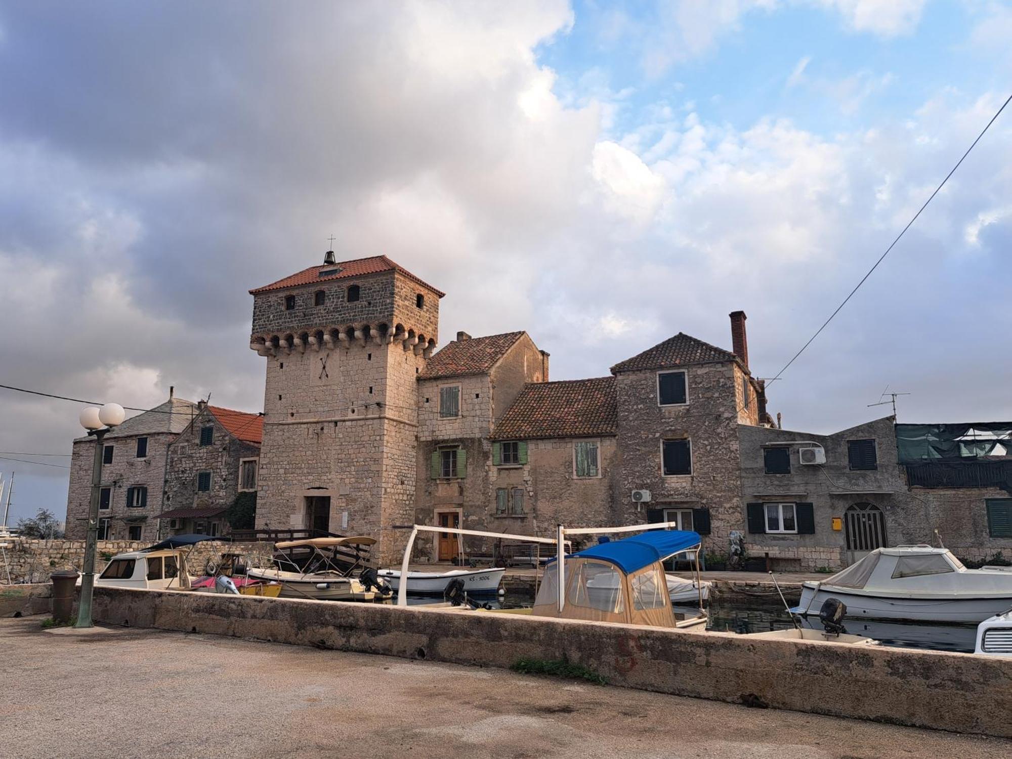 Holiday Apartman Kaštela Εξωτερικό φωτογραφία